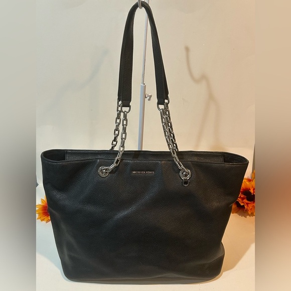 Michael Kors Black pebble Leather zipper Tote with Chain link Straps - Picture 1 of 11